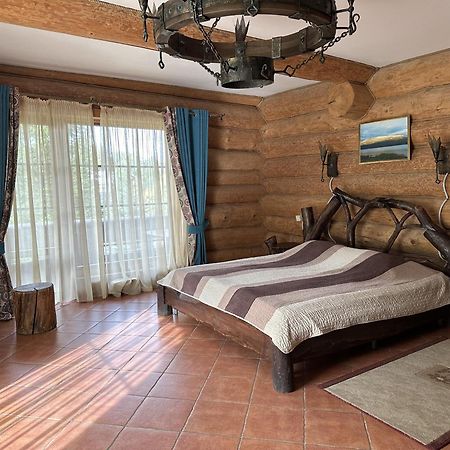 Фільварок Кмитів Hotel Velyki Kosharishcha Exterior photo